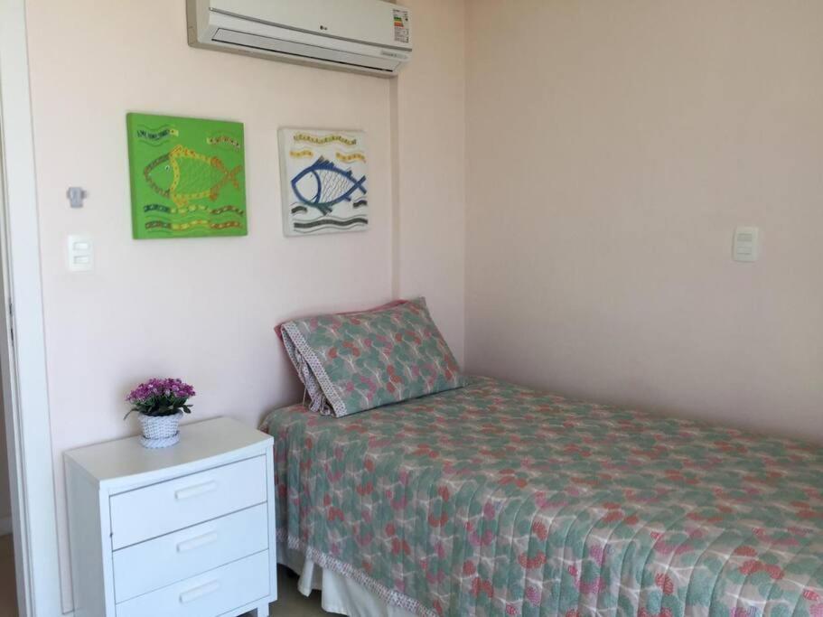 Vista Para O Mar - Orla Da Praia Do Forte Apartment Кабо Фрио Екстериор снимка